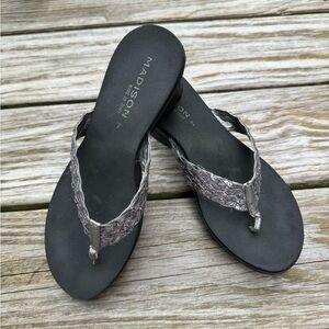 Madison Y2K bedazzled size 7 Women’s platform sandal flip flop